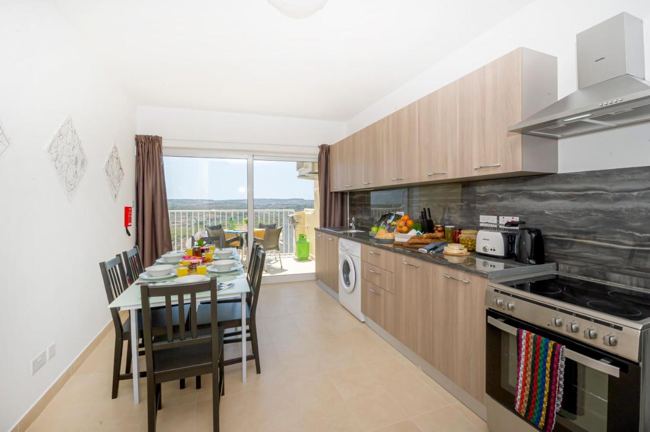 Summer Breeze Apartment With Panoramic Terrace - By Getawaysmalta Меллиеха Экстерьер фото